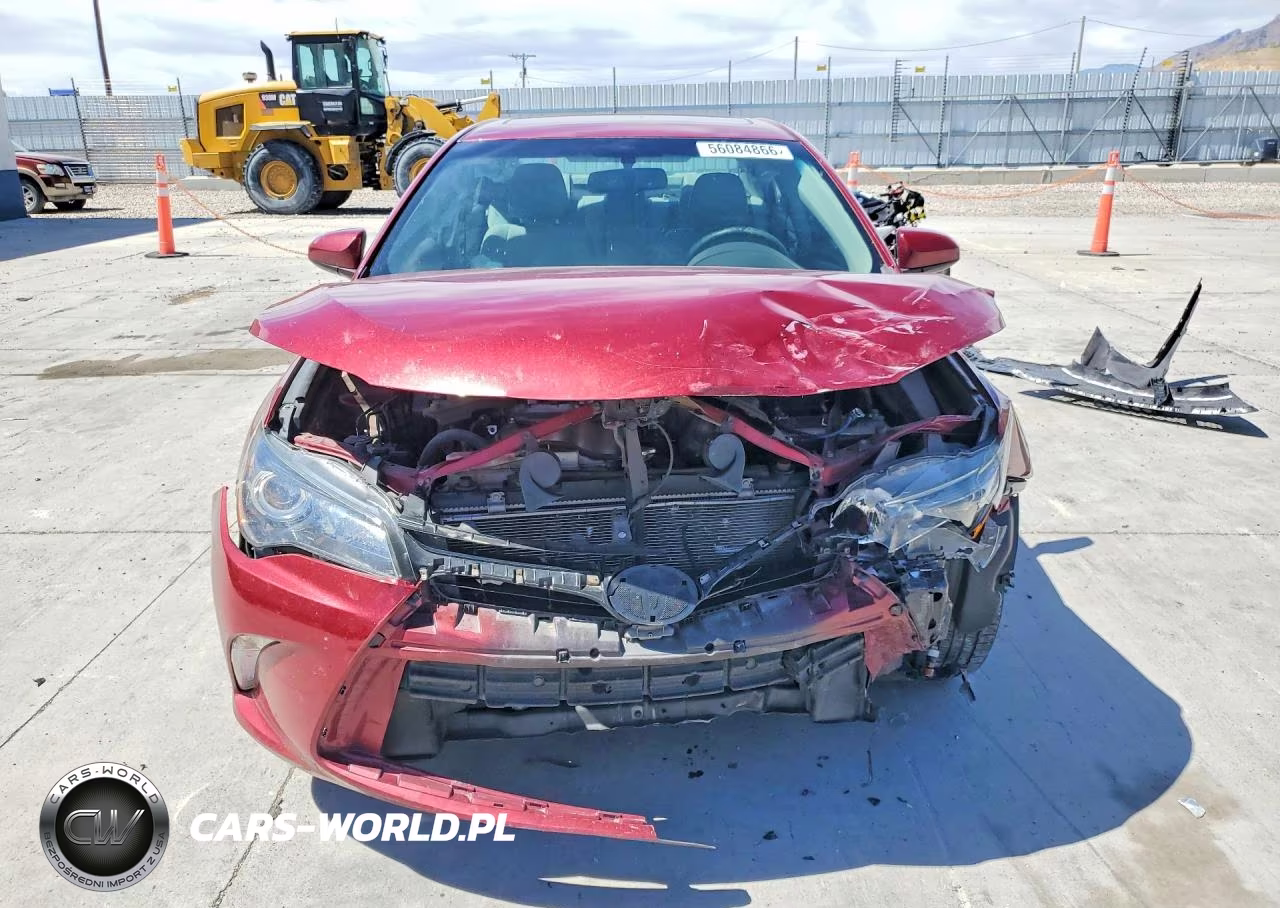 2015 Toyota Camry Se VIN:4T1BF1FK5FU904218 - 5
