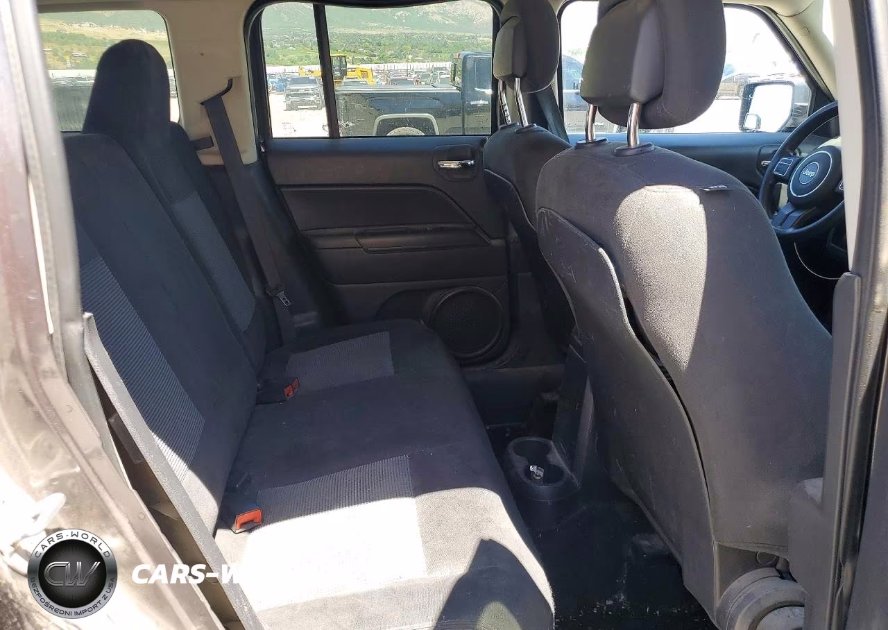 2016 Jeep Patriot Sport VIN:1C4NJRBB4GD512305 - 10