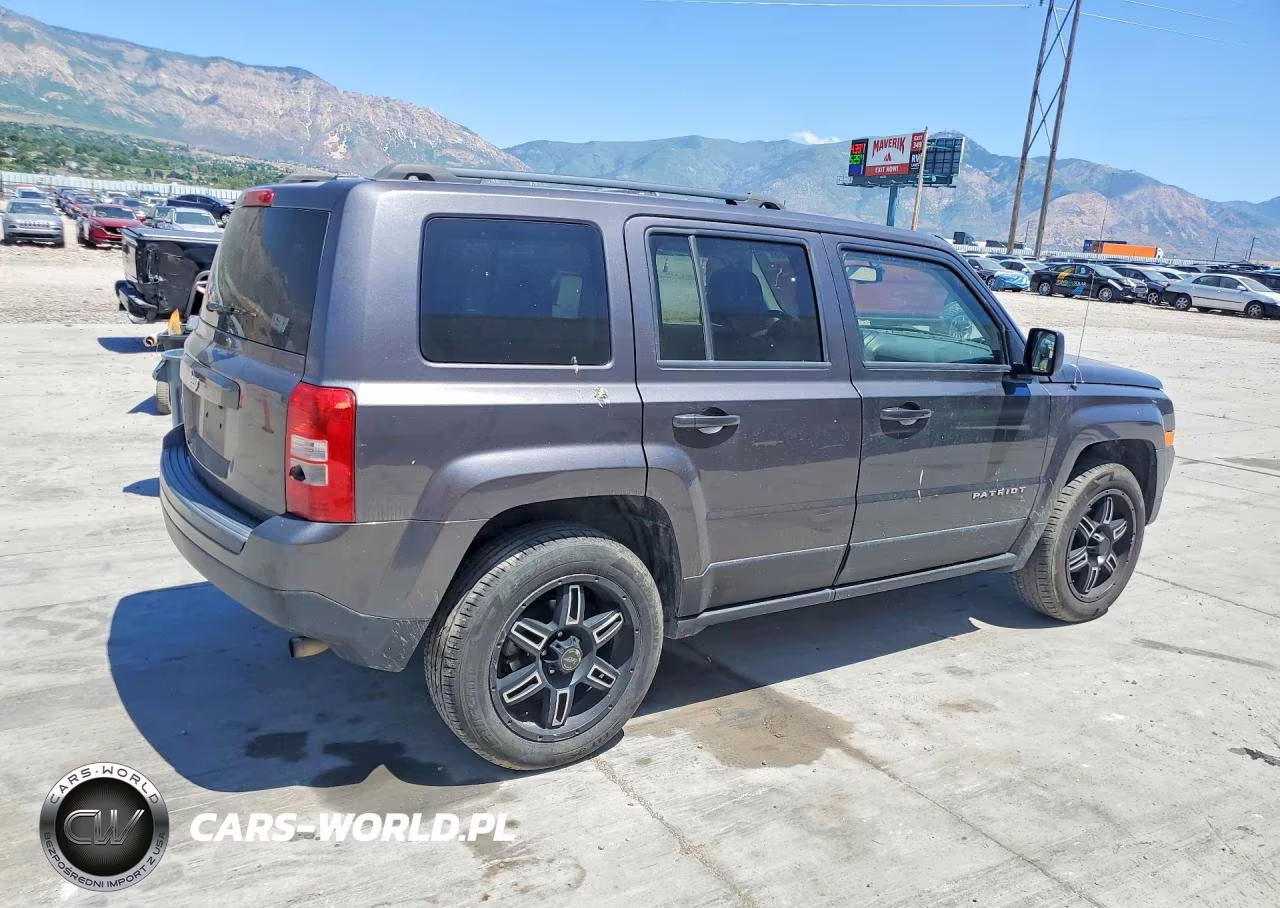 2016 Jeep Patriot Sport VIN:1C4NJRBB4GD512305 - 3