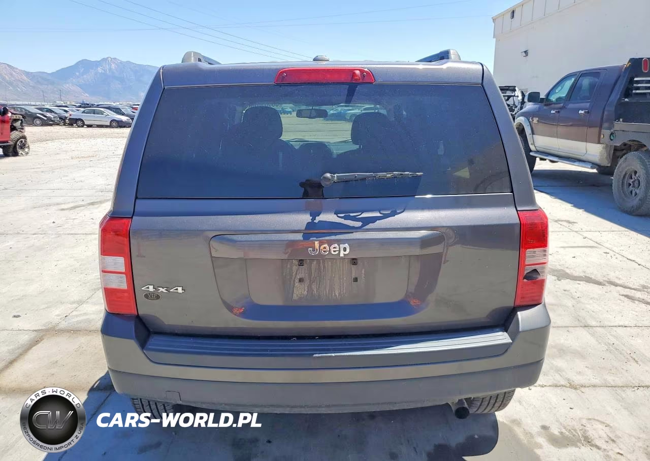 2016 Jeep Patriot Sport VIN:1C4NJRBB4GD512305 - 6