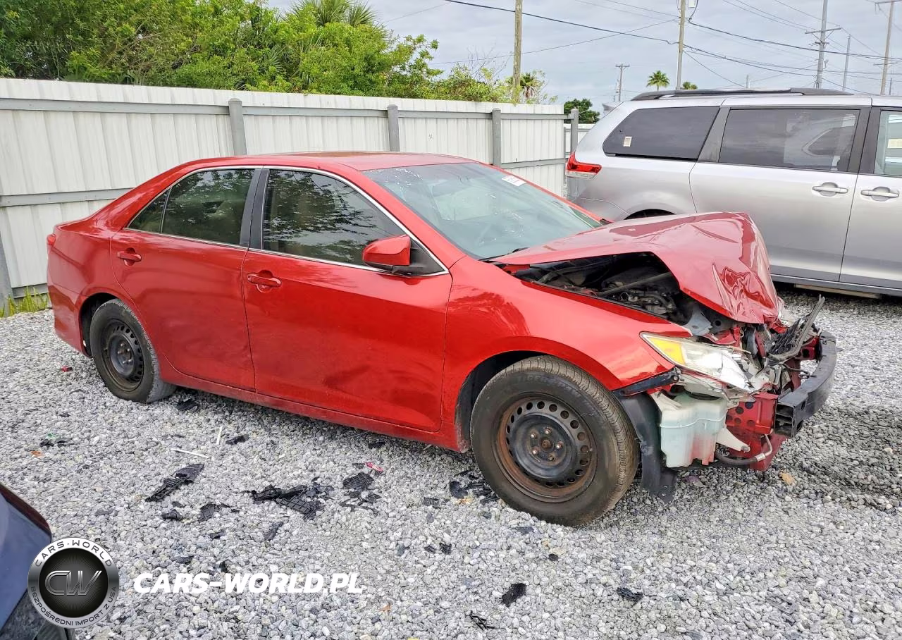 2014 Toyota Camry L VIN:4T4BF1FK6ER409269 - 4