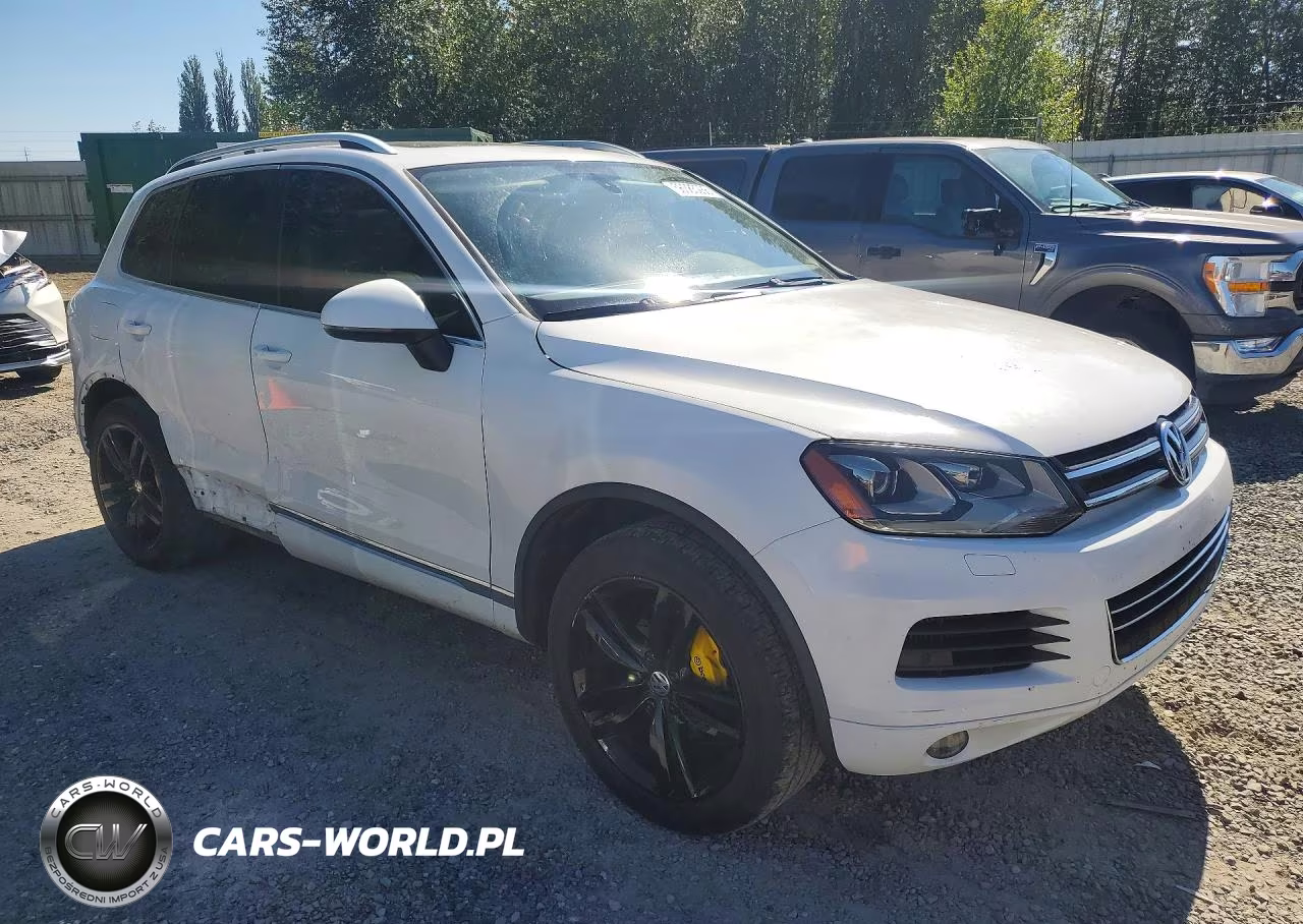 2013 Volkswagen Touareg V6 Tdi VIN:WVGEP9BP8DD004890 - 4