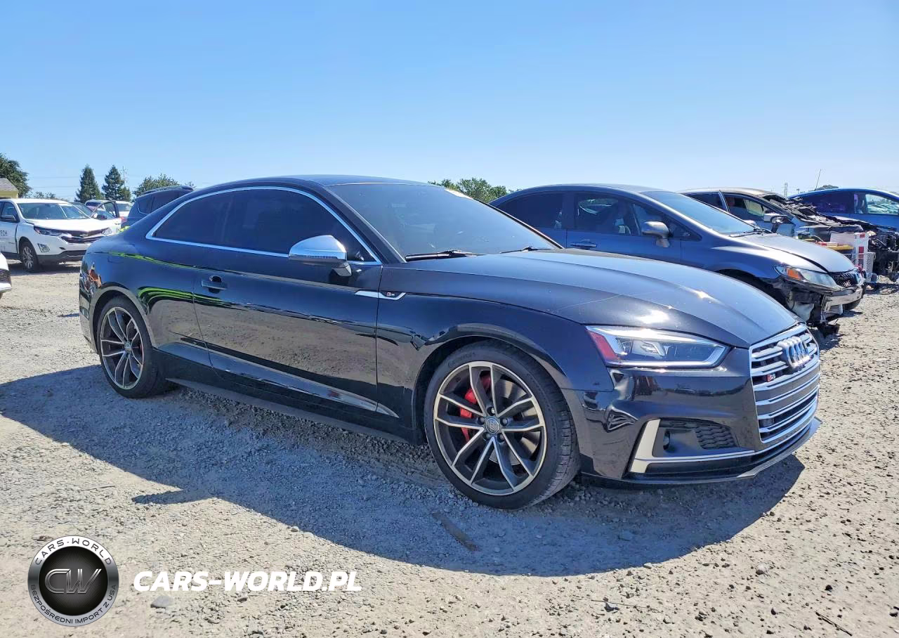 2018 Audi S5 Prestige VIN:WAUR4AF59JA079620 - 4