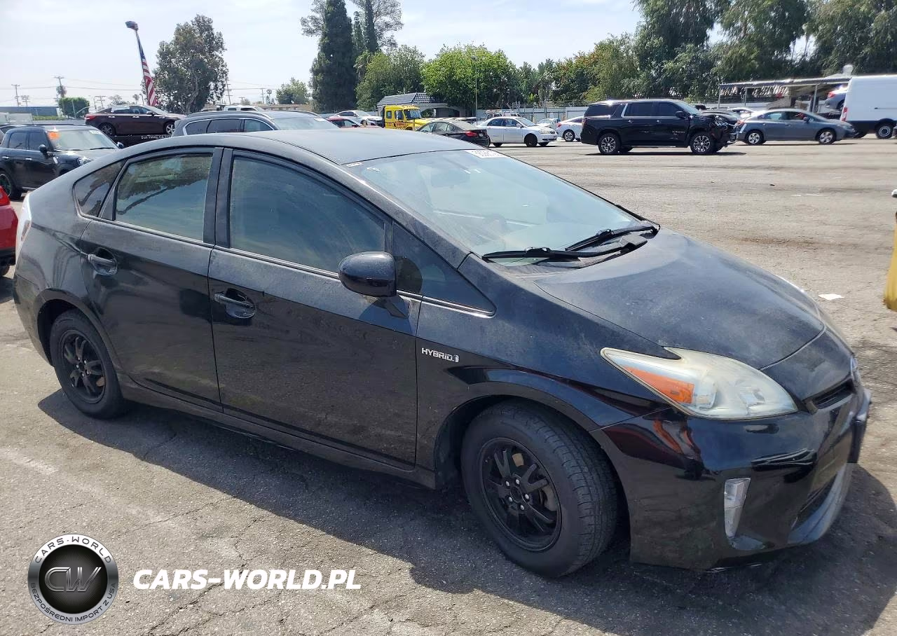 2012 Toyota Prius VIN:JTDKN3DU3C5494158 - 4