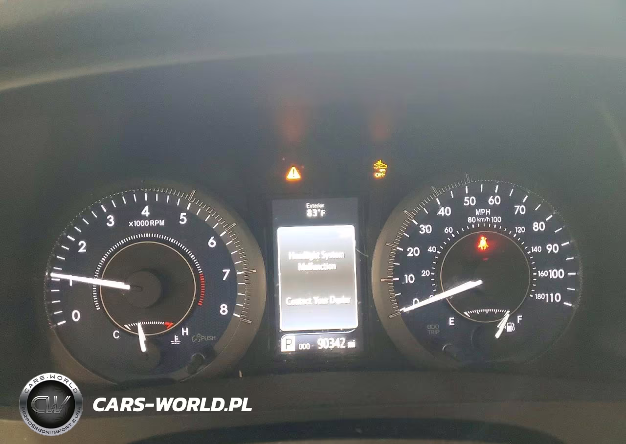 2018 Toyota Sienna Le VIN:5TDKZ3DC7JS956725 - 9