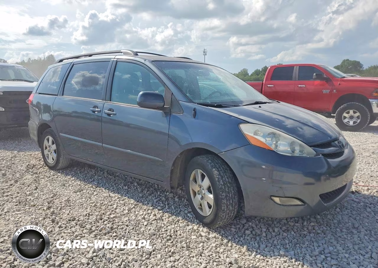 2010 Toyota Sienna Xle VIN:5TDYK4CC0AS329662 - 4