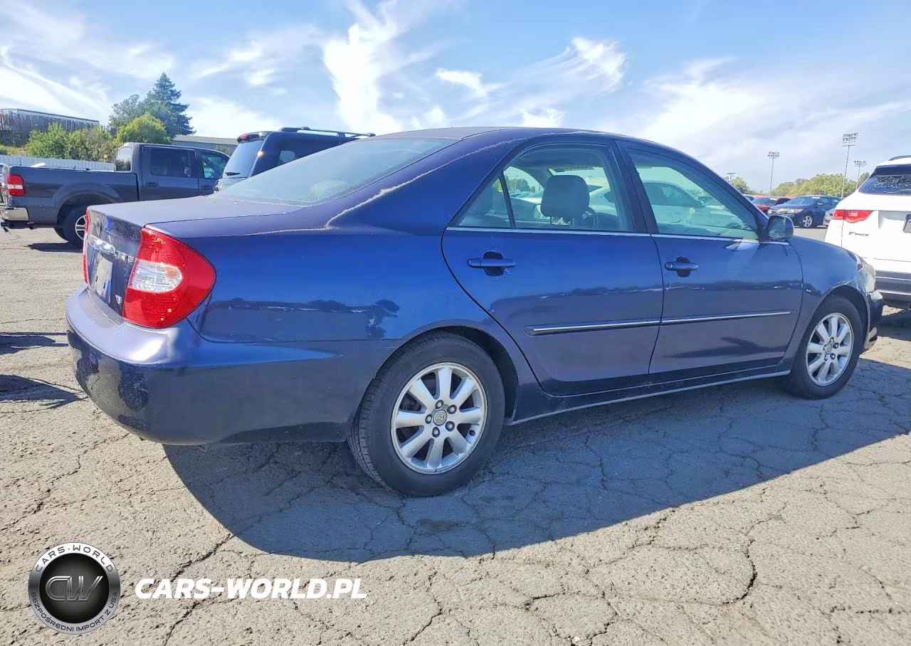 2003 Toyota Camry Xle V6 VIN:JTDBF30K830150419 - 3