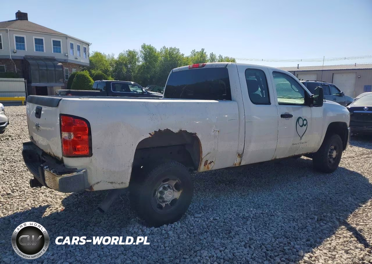 2009 Chevrolet Silverado K2500 Heavy Duty VIN:1GCHK49KX9E100762 - 3