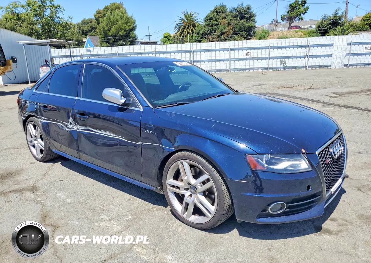 2011 Audi S4 Prestige VIN:WAUKGBFL1BA121034 - 4