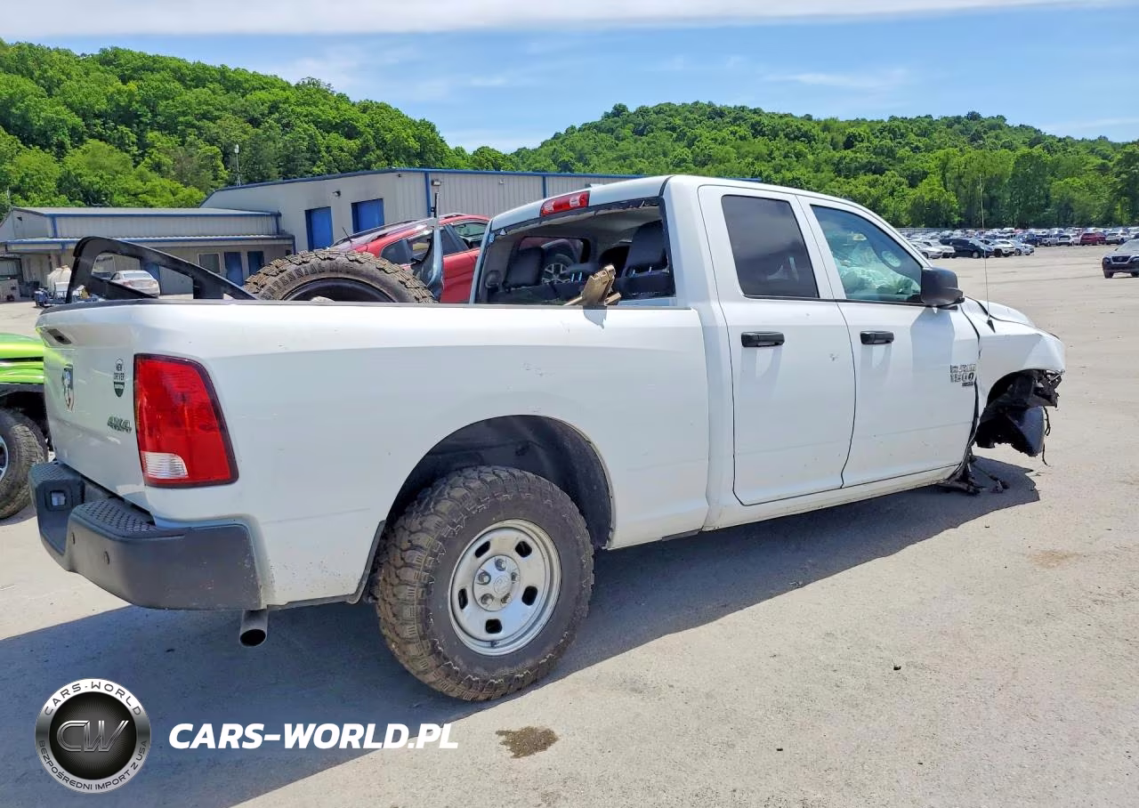 2021 Ram 1500 Classic Tradesman VIN:1C6RR7FG1MS525693 - 3