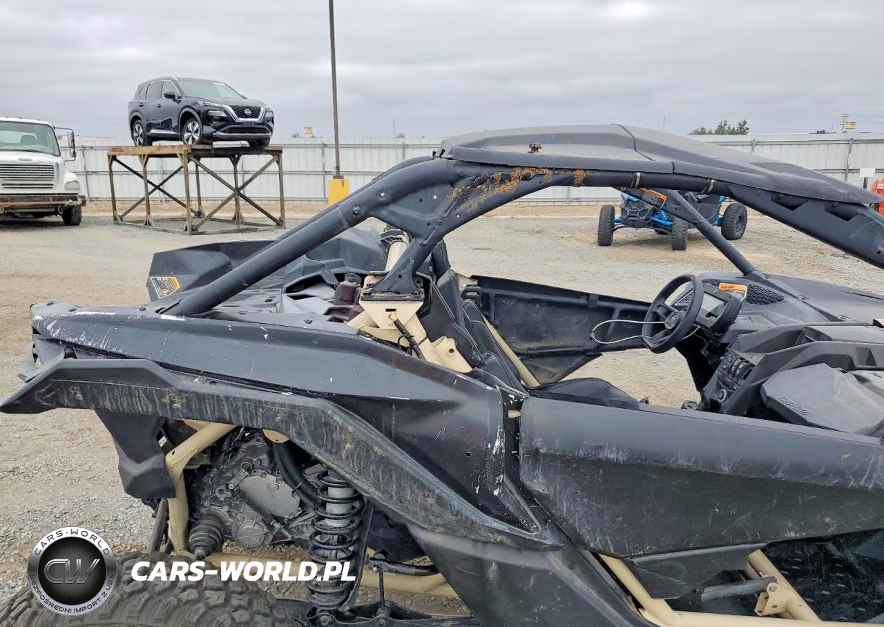2023 Can-Am Maverick X3 X Rc 64 Turbo Rr VIN:3JBVPAV21PE000014 - 9