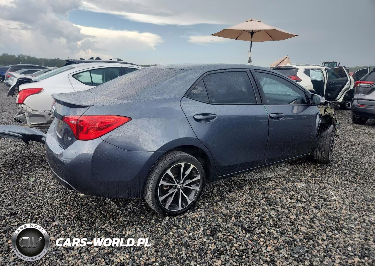 2017 Toyota Corolla Se VIN:5YFBURHE3HP622966 - 3