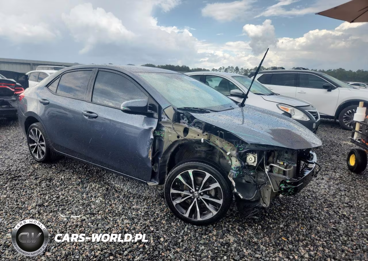 2017 Toyota Corolla Se VIN:5YFBURHE3HP622966 - 4