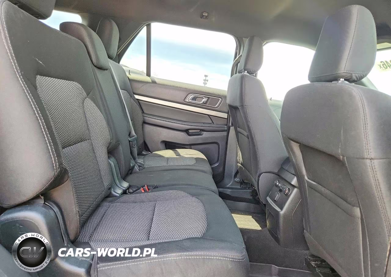 2019 Ford Explorer Xlt VIN:1FM5K8D86KGA94471 - 11