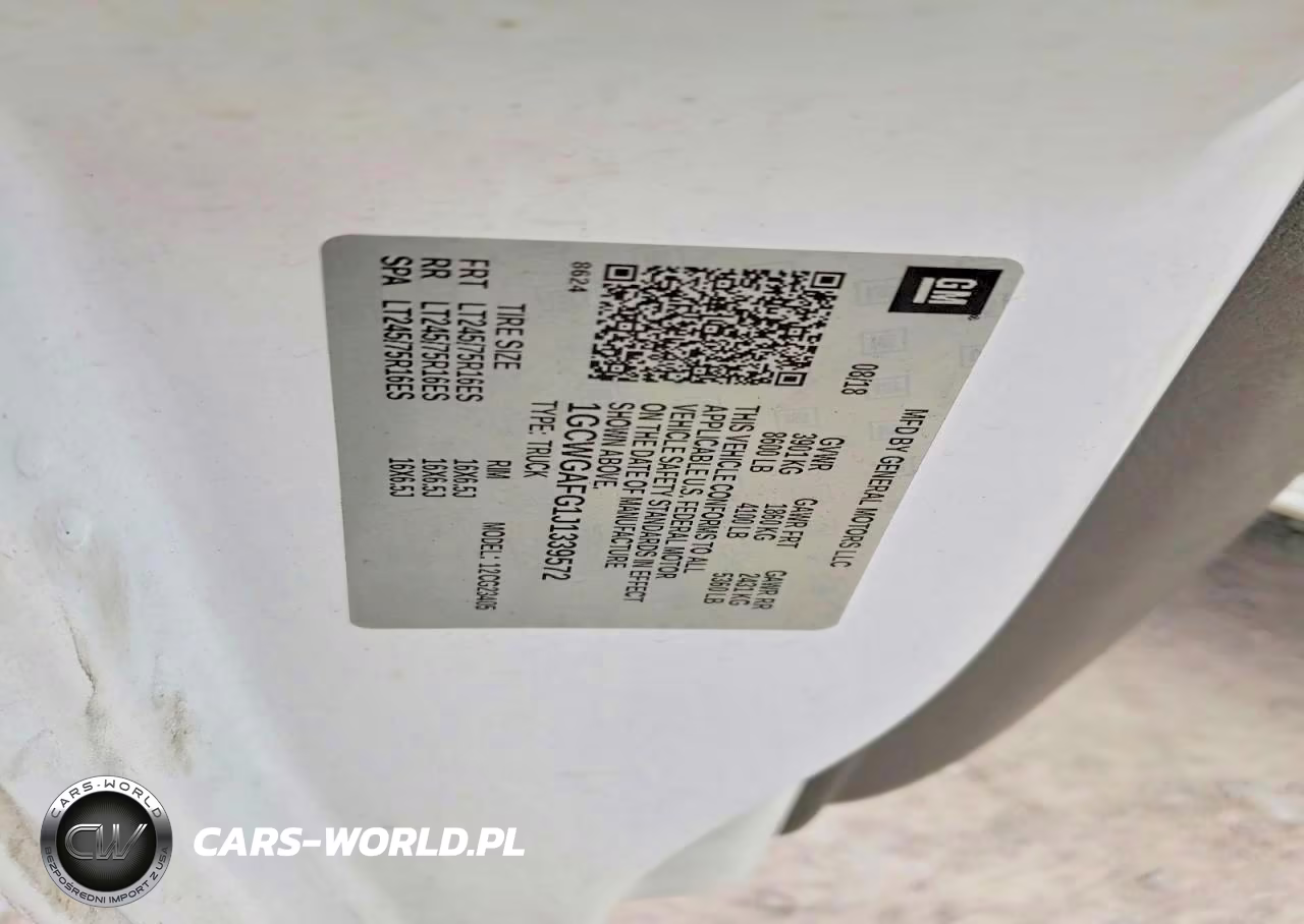 2018 Chevrolet Express 2500 Cargo Delivery Van VIN:1GCWGAFG1J1339572 - 14