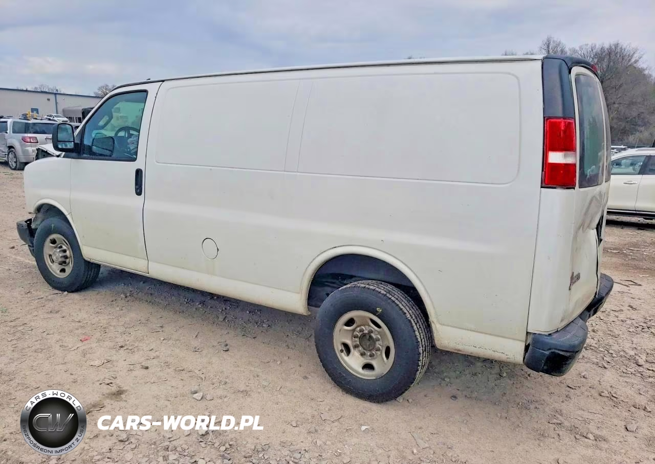 2018 Chevrolet Express 2500 Cargo Delivery Van VIN:1GCWGAFG1J1339572 - 2