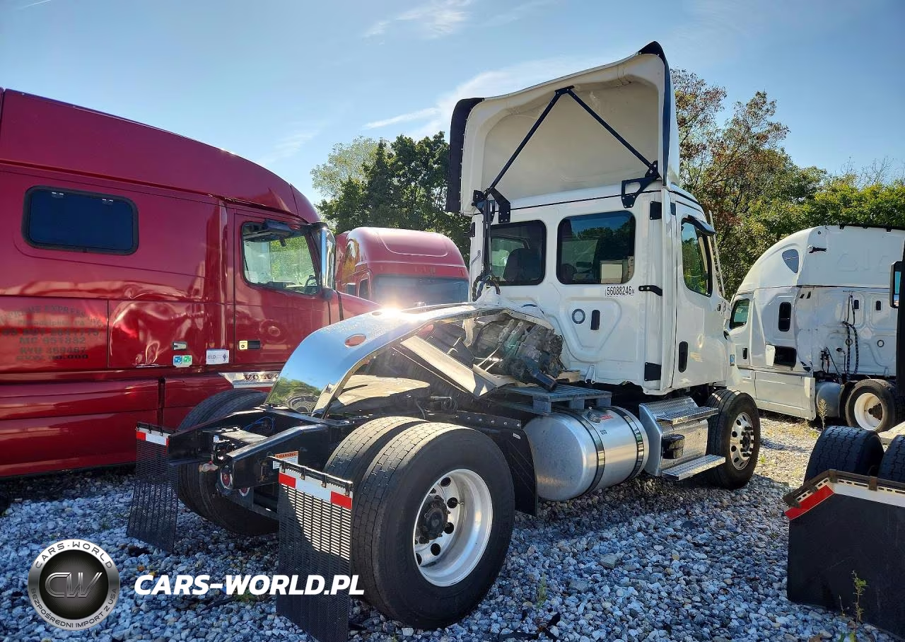 2025 Freightliner Cascadia 126 Semi Truck VIN:3AKBHLDV4SSWH5580 - 3