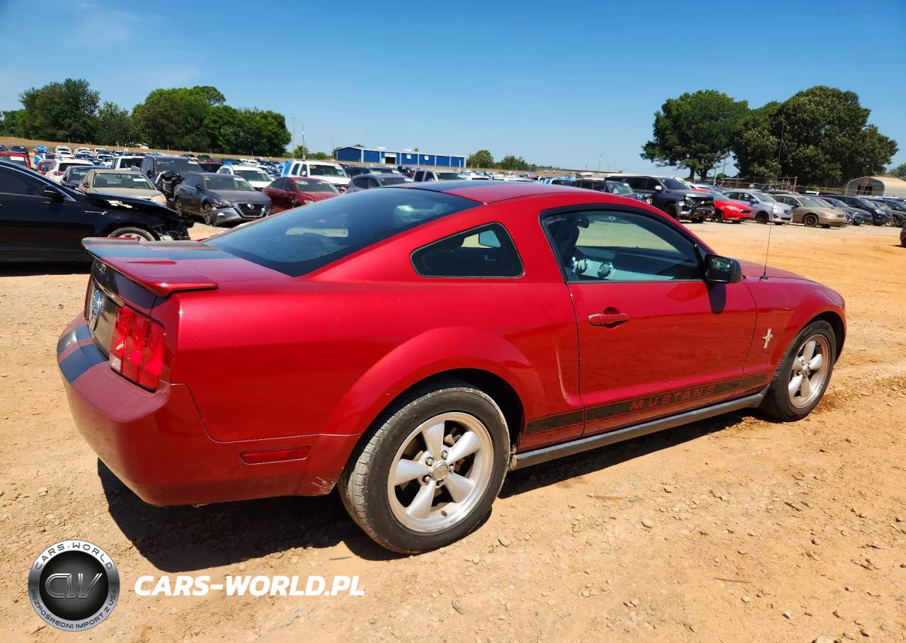 2008 Ford Mustang VIN:1ZVHT80N985104387 - 3