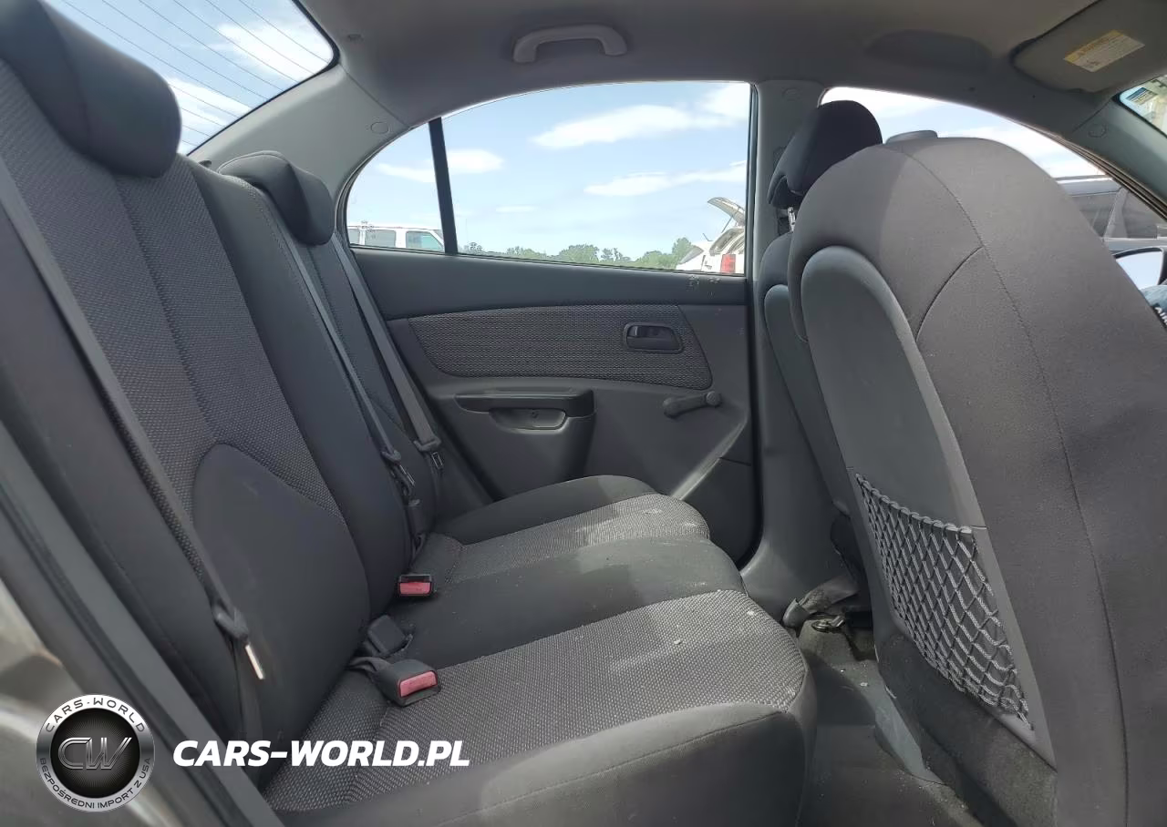 KIA RIO LX VIN:KNADH4A36A6629770 - 10