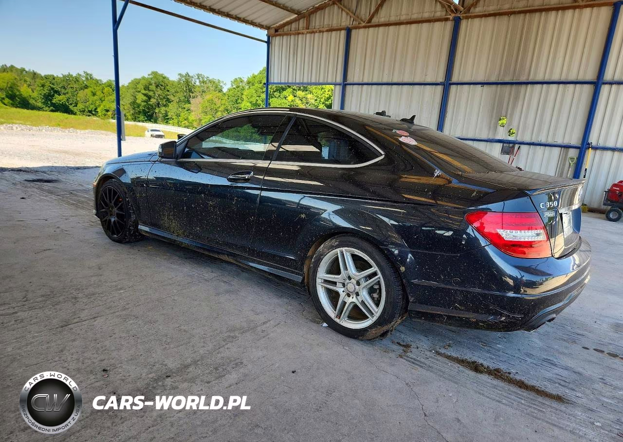 2013 Mercedes-Benz C 350 VIN:WDDGJ5HB9DG082828 - 2