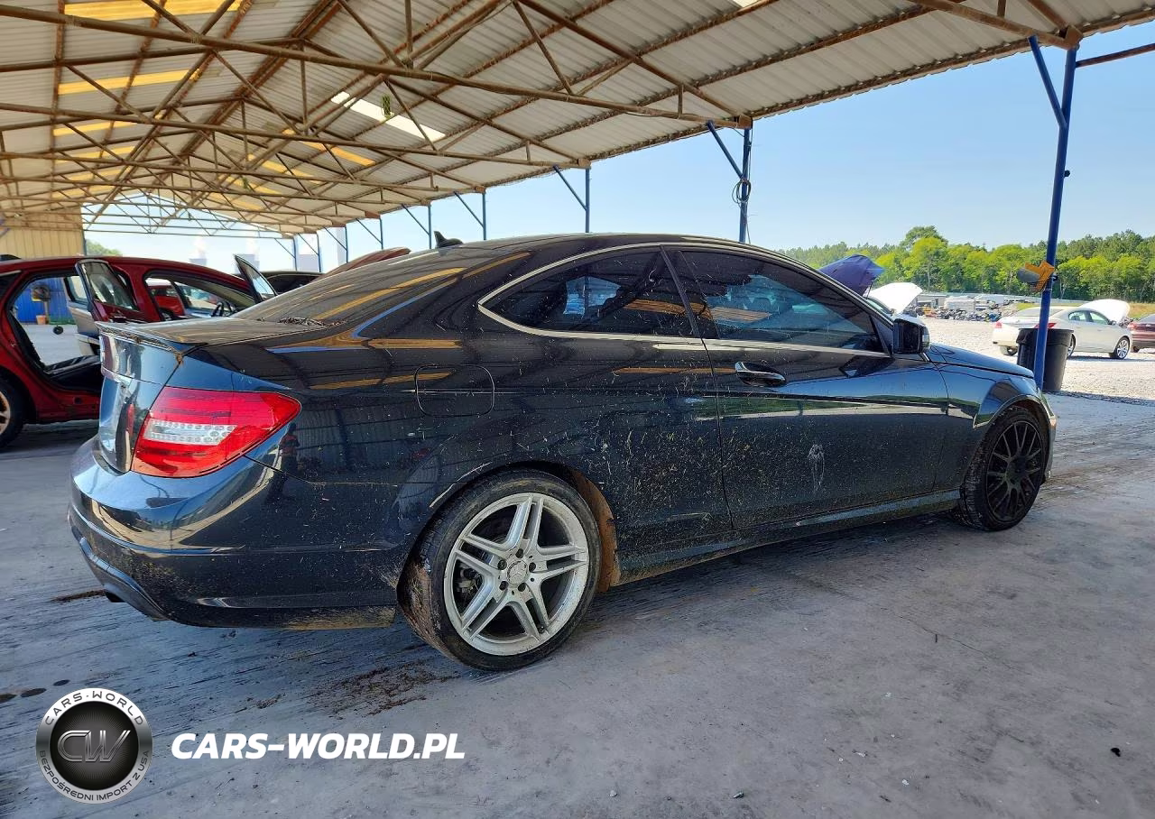 2013 Mercedes-Benz C 350 VIN:WDDGJ5HB9DG082828 - 3