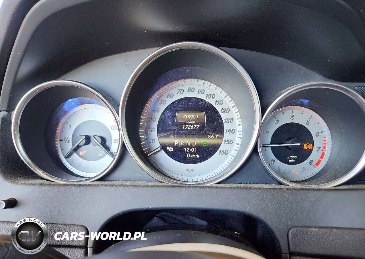 2013 Mercedes-Benz C 350 VIN:WDDGJ5HB9DG082828 - 9