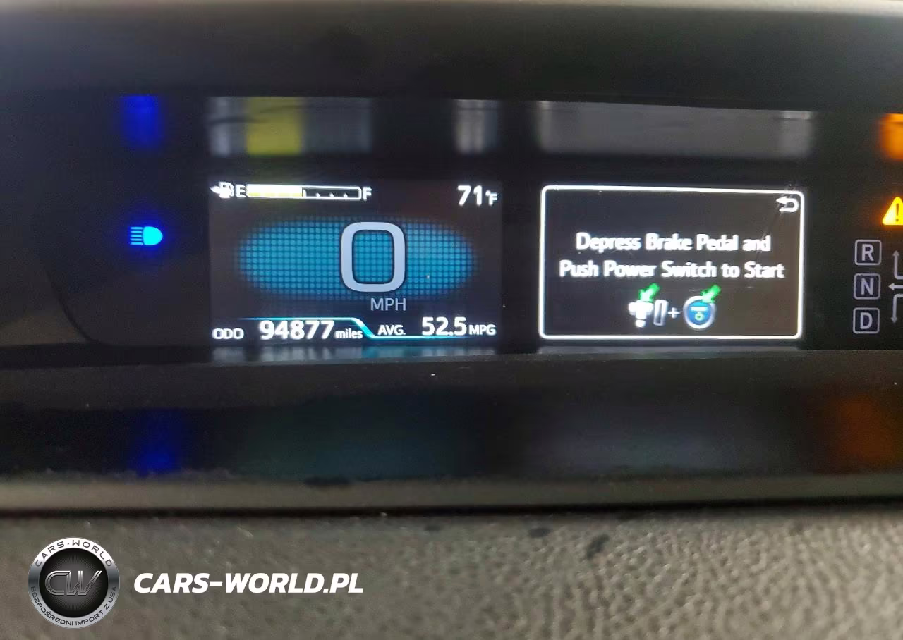 2022 Toyota Prius Le VIN:JTDKAMFU4N3181584 - 9