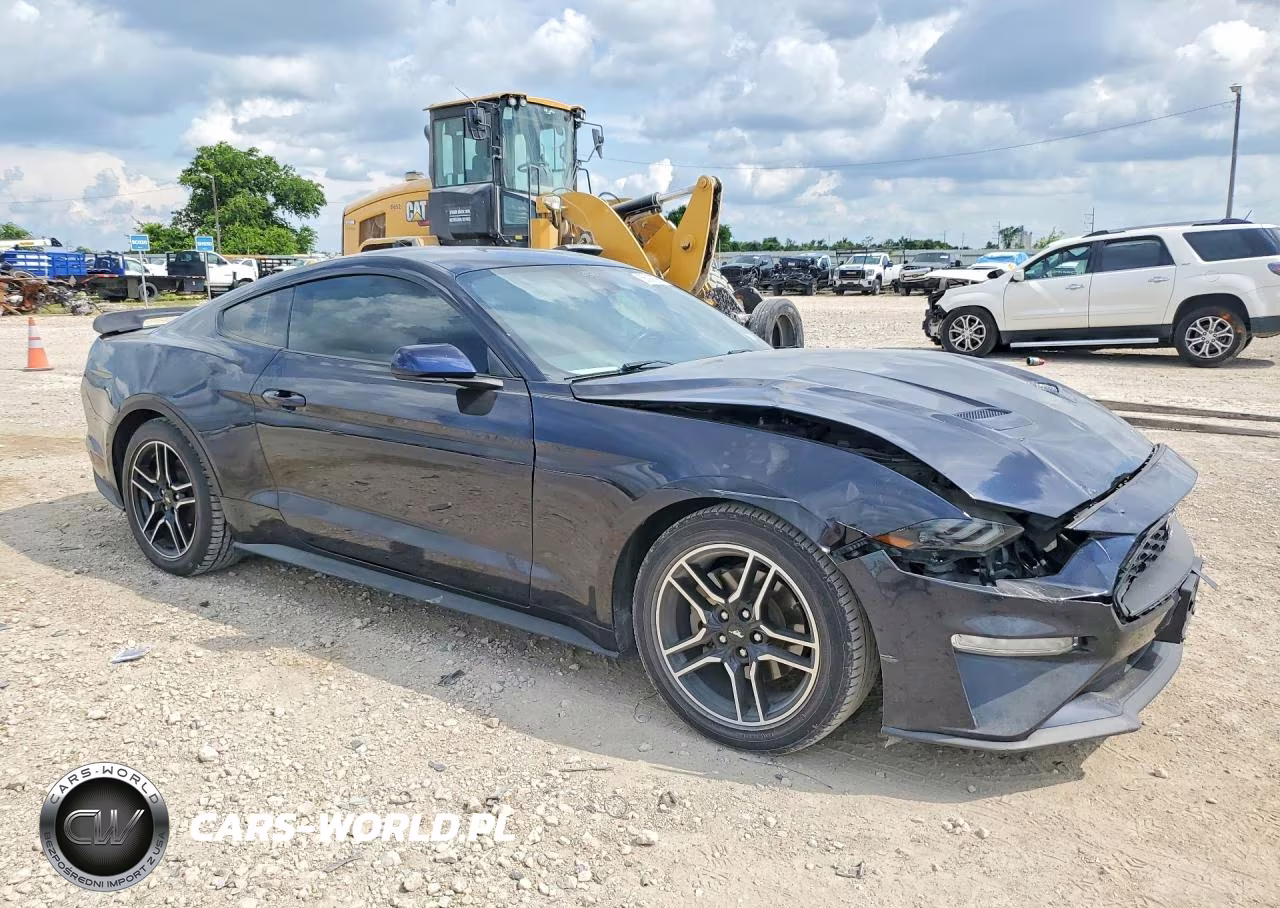 2021 Ford Mustang VIN:1FA6P8TH8M5155156 - 4