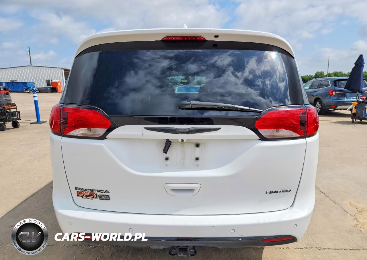 2020 Chrysler Pacifica Limited VIN:2C4RC1GG1LR137868 - 6
