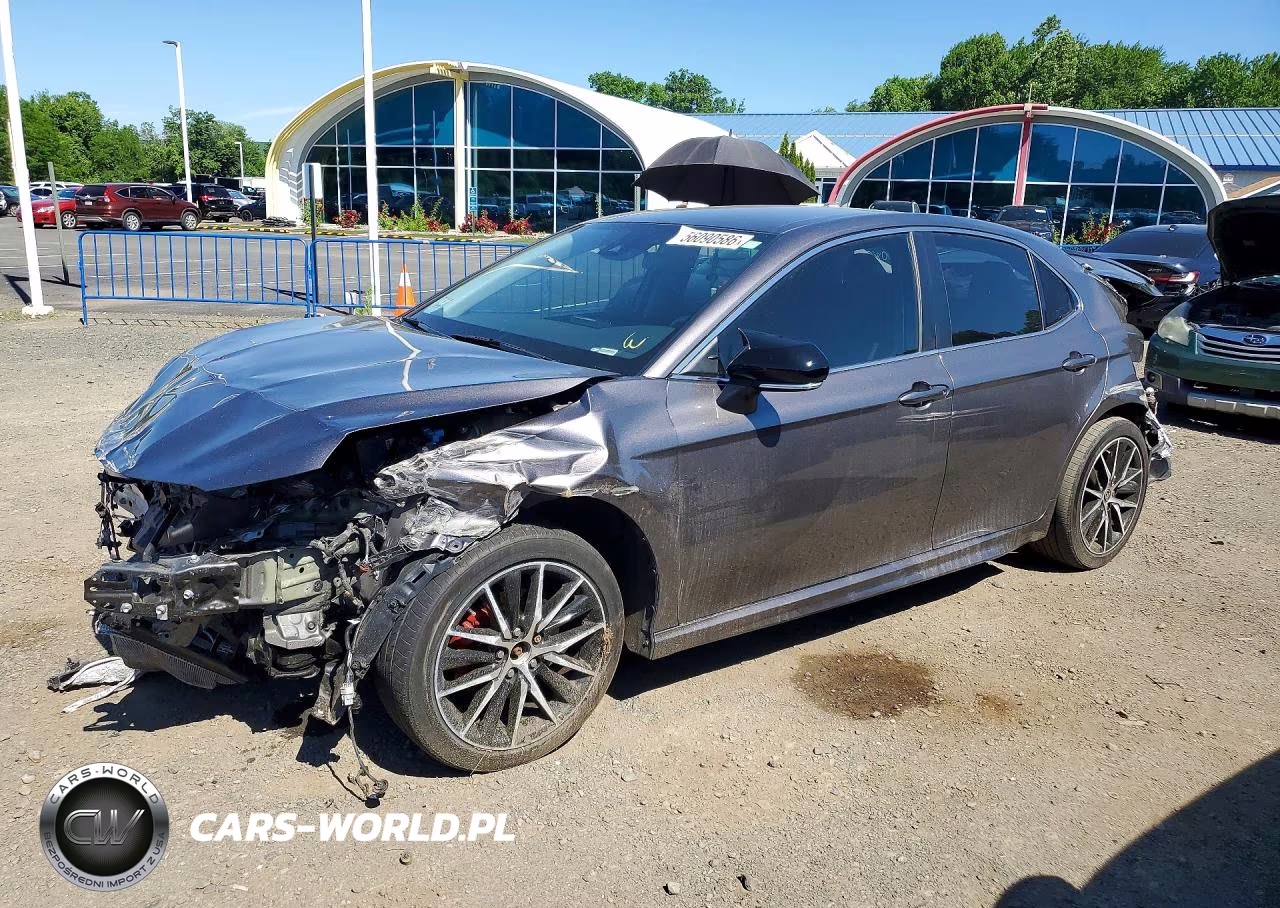 2022 Toyota Camry Se – zdjęcie 1 z 13