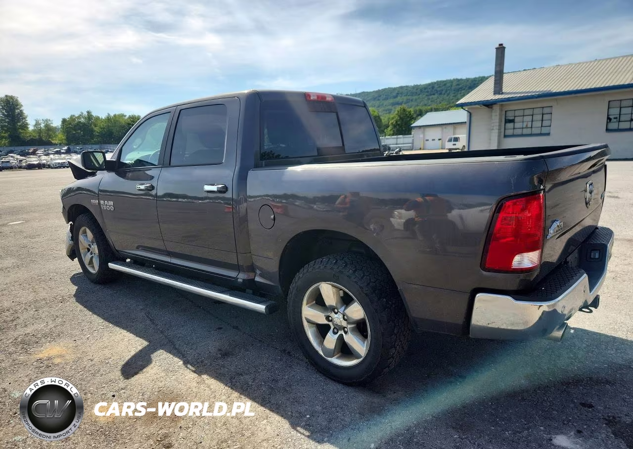 2018 Ram 1500 Slt VIN:3C6RR7LT3JG266435 - 2