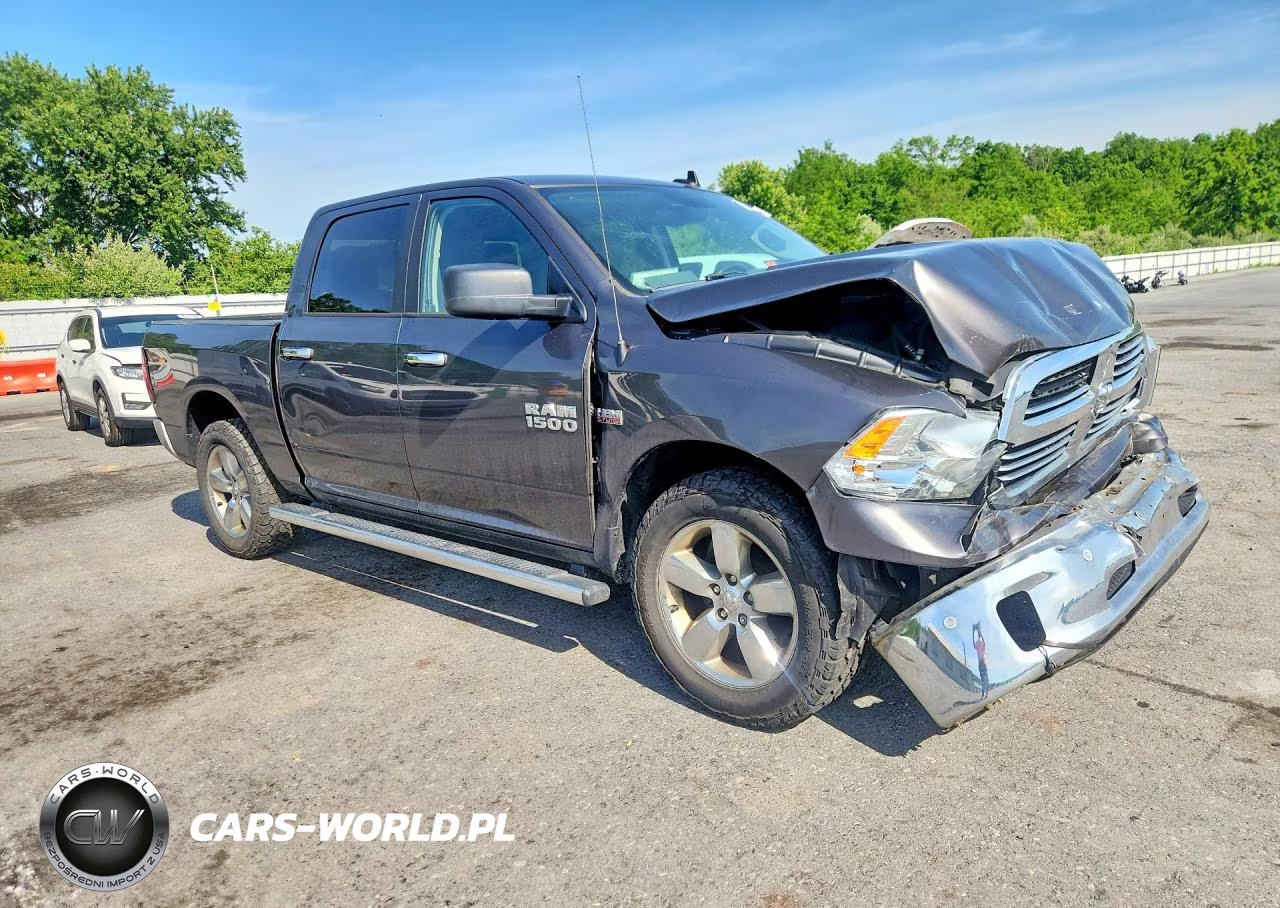 2018 Ram 1500 Slt VIN:3C6RR7LT3JG266435 - 4