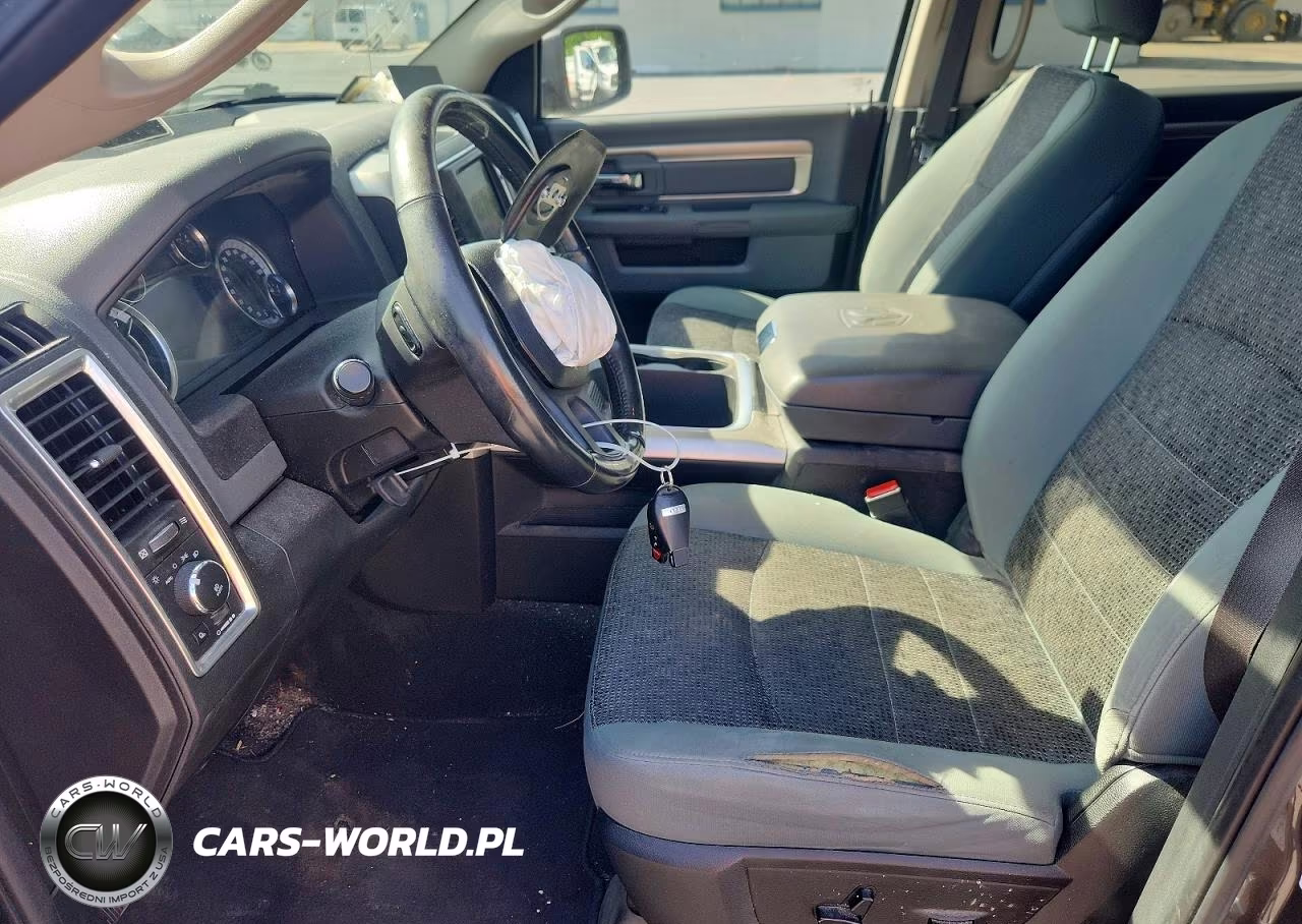 2018 Ram 1500 Slt VIN:3C6RR7LT3JG266435 - 7