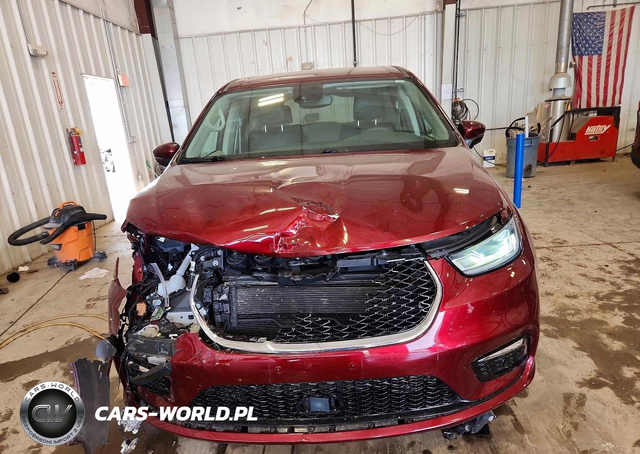 2023 Chrysler Pacifica Touring L VIN:2C4RC1BG0PR526983 - 5