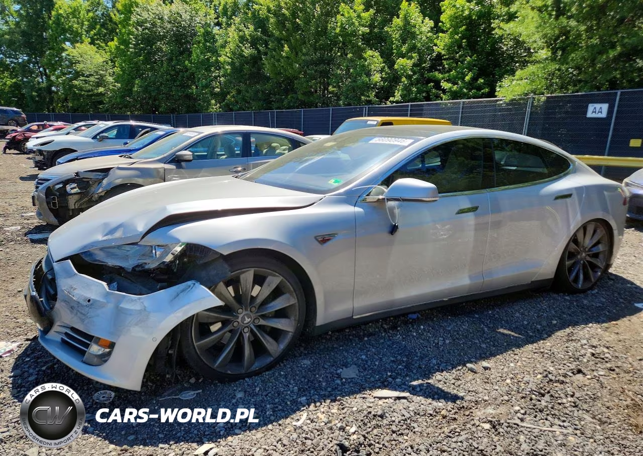 2015 Tesla Model S