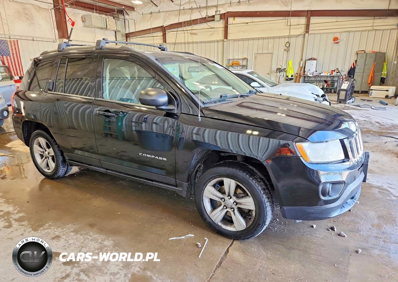 2013 Jeep Compass Sport VIN:1C4NJDBB2DD271777 - 4
