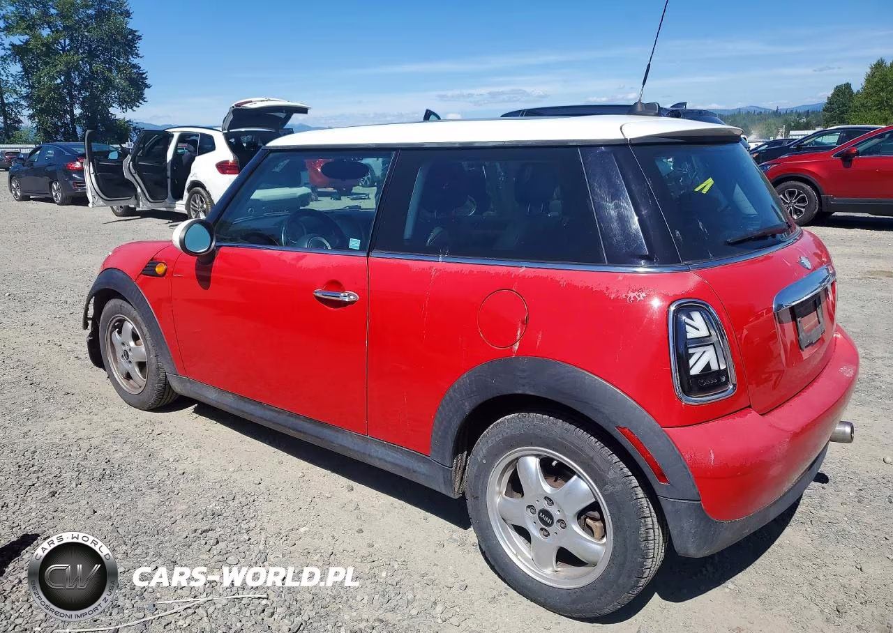 2007 Mini Cooper VIN:WMWMF33537TU62387 - 2