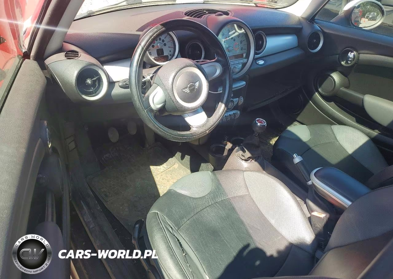 2007 Mini Cooper VIN:WMWMF33537TU62387 - 8