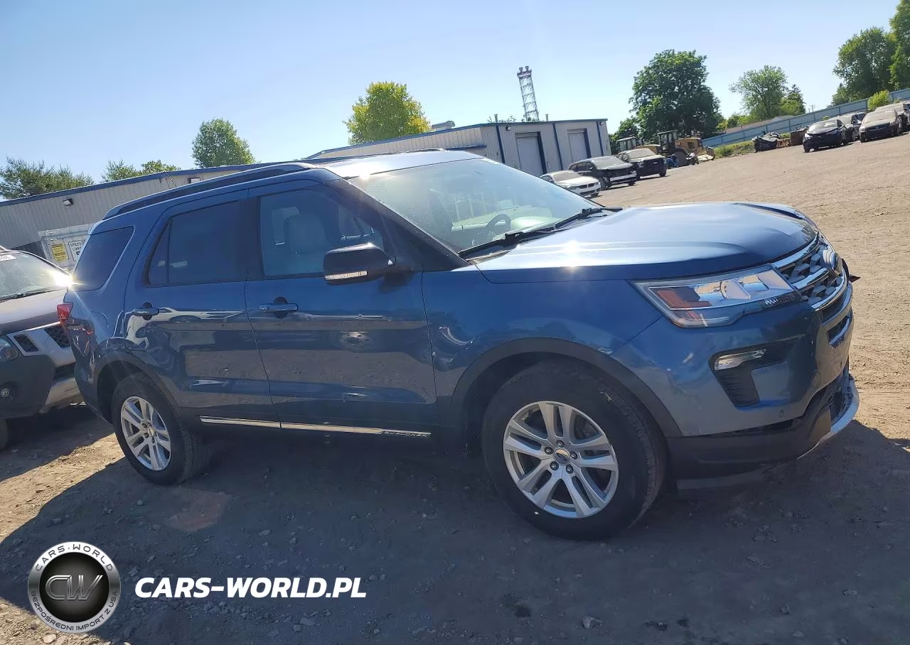 2018 Ford Explorer Xlt VIN:1FM5K8D86JGA77152 - 4