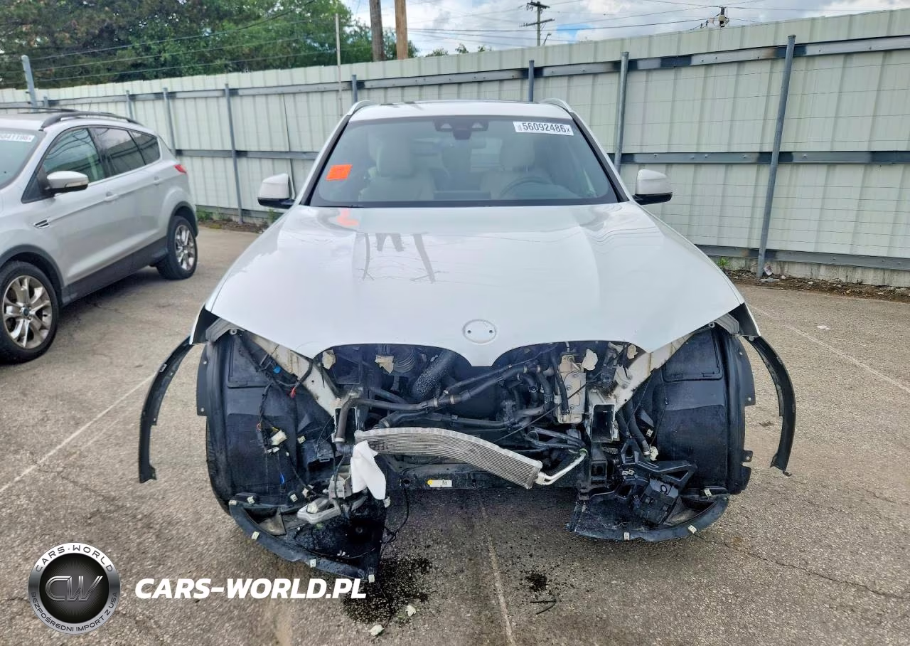 2021 BMW X3 xDrive30E VIN:5UXTS1C02M9H02476 - 5