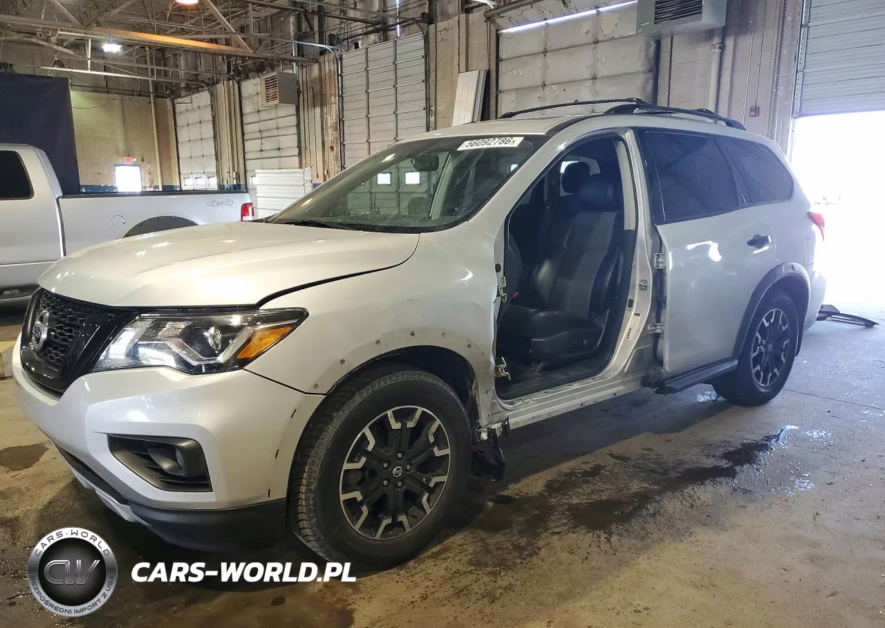 2020 Nissan Pathfinder Sl