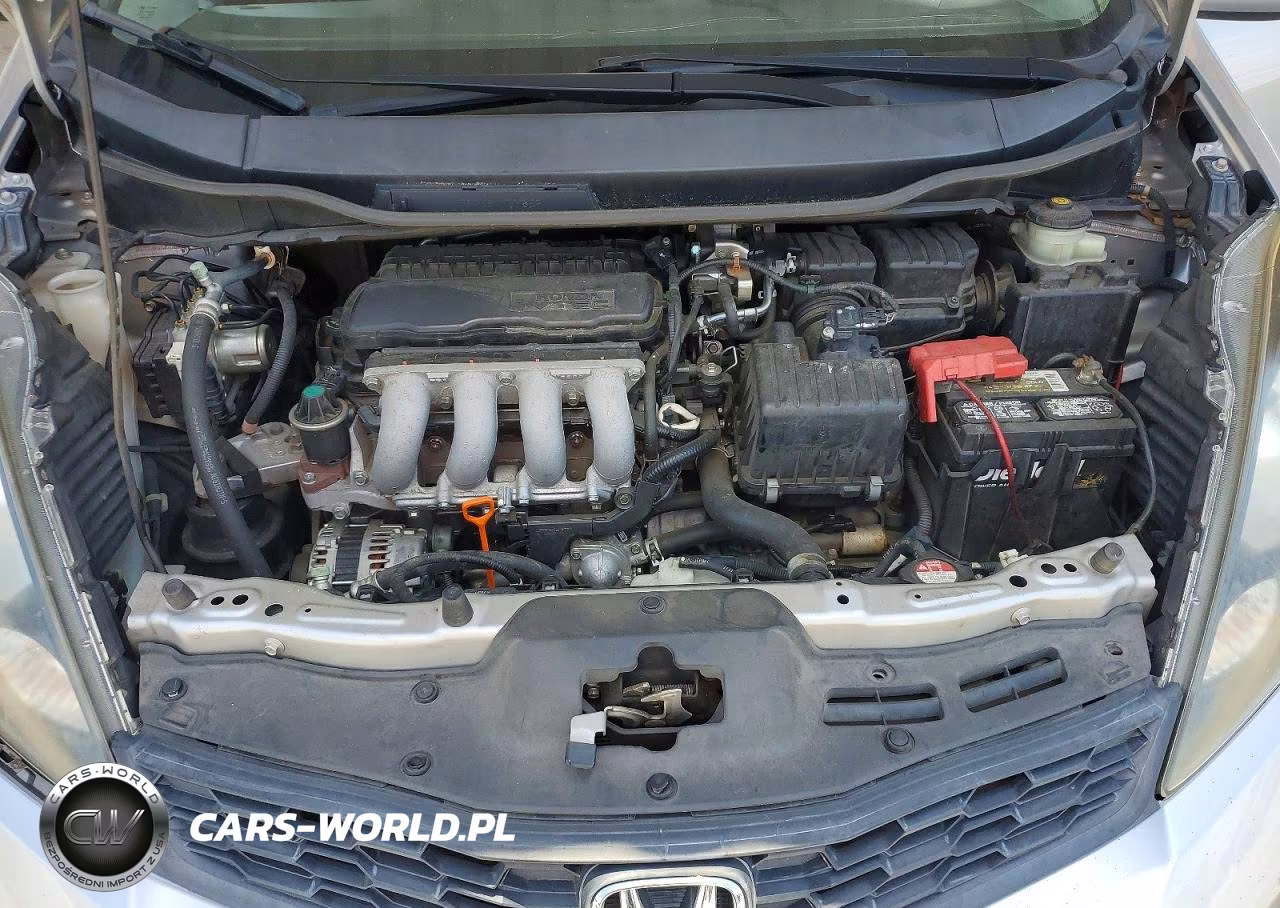 2013 Honda Fit Sport VIN:JHMGE8H52DC056605 - 11