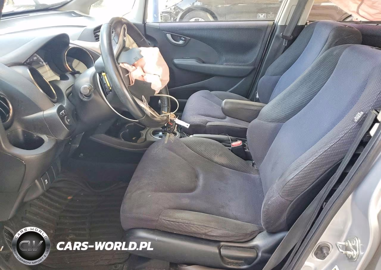 2013 Honda Fit Sport VIN:JHMGE8H52DC056605 - 7