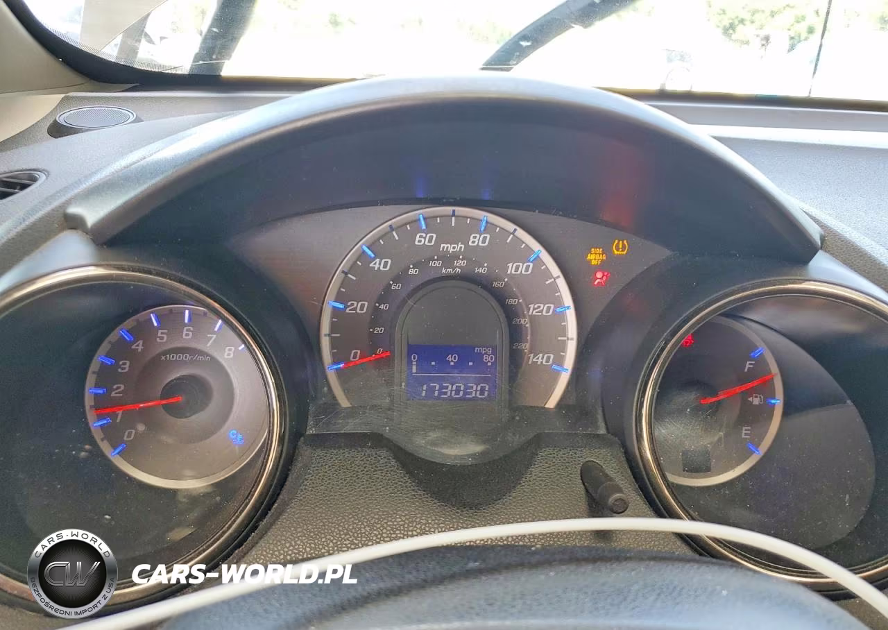2013 Honda Fit Sport VIN:JHMGE8H52DC056605 - 9