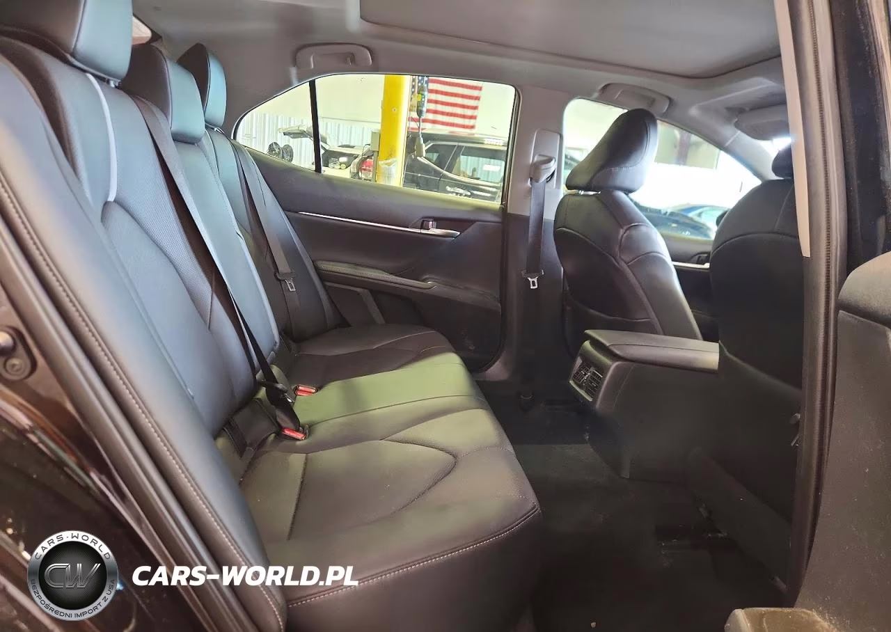 2021 Toyota Camry Xse VIN:4T1K61BK5MU040452 - 10