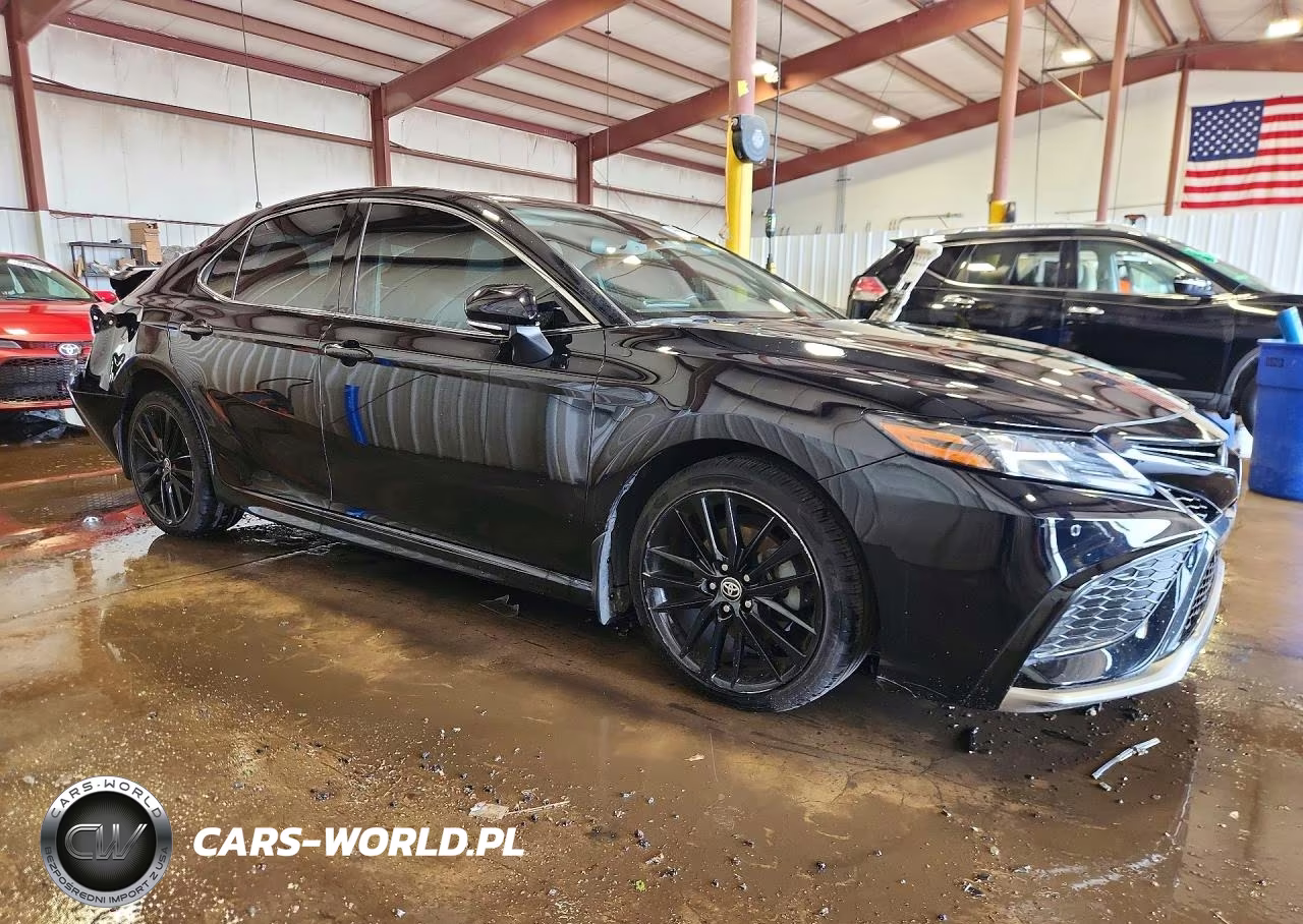 2021 Toyota Camry Xse VIN:4T1K61BK5MU040452 - 4
