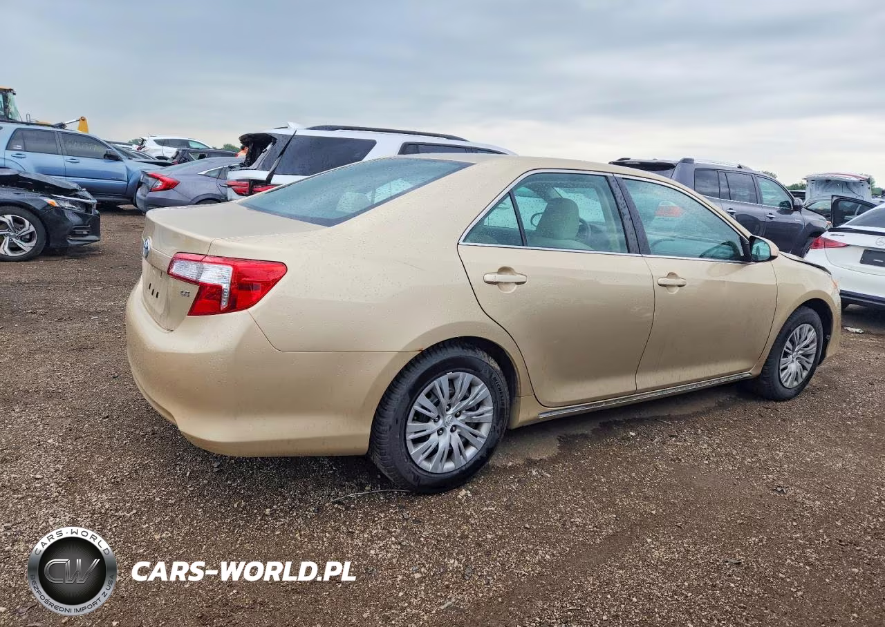 2012 Toyota Camry Le VIN:4T1BF1FK3CU030852 - 3