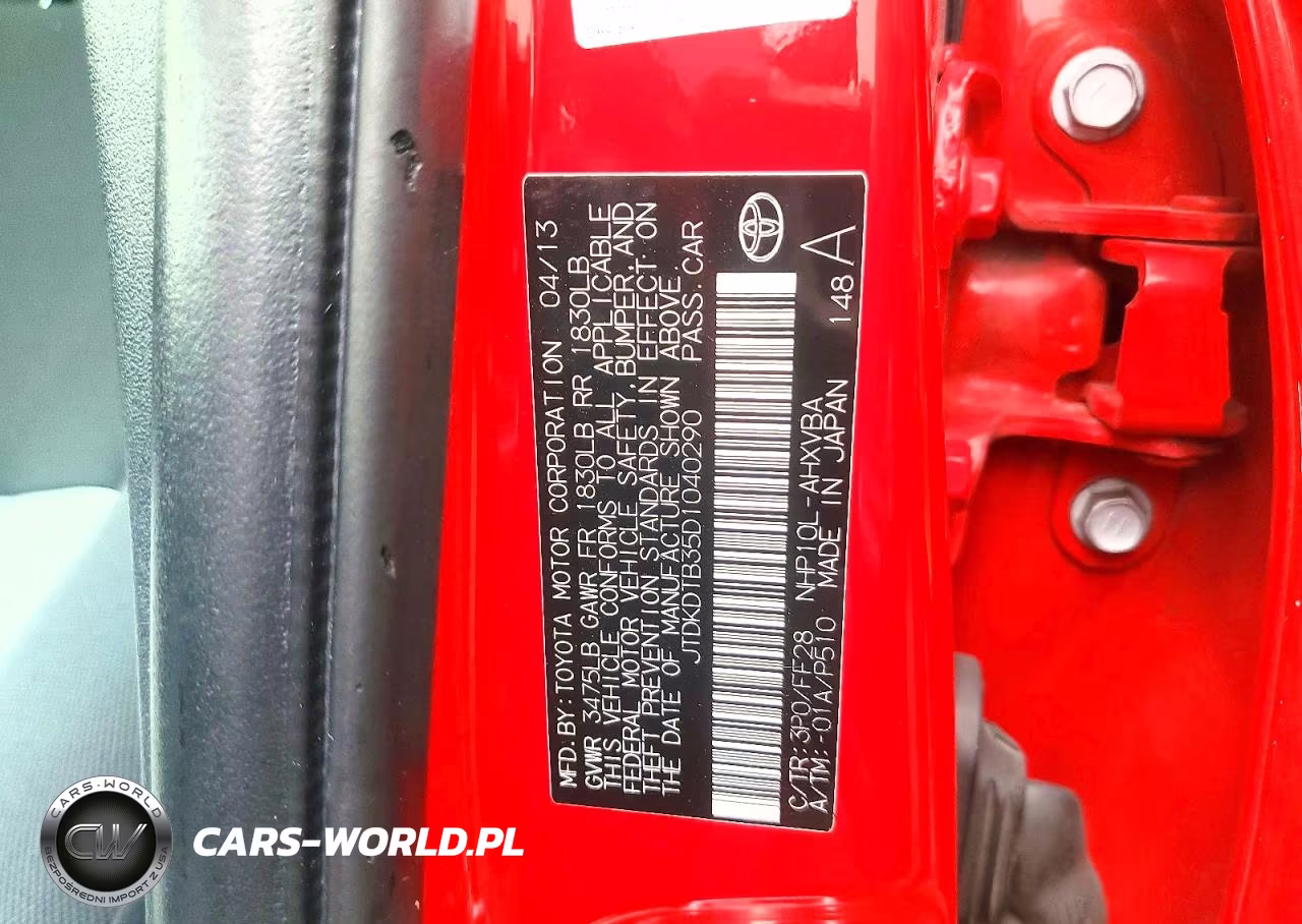 2013 Toyota Prius C Two VIN:JTDKDTB35D1040290 - 14