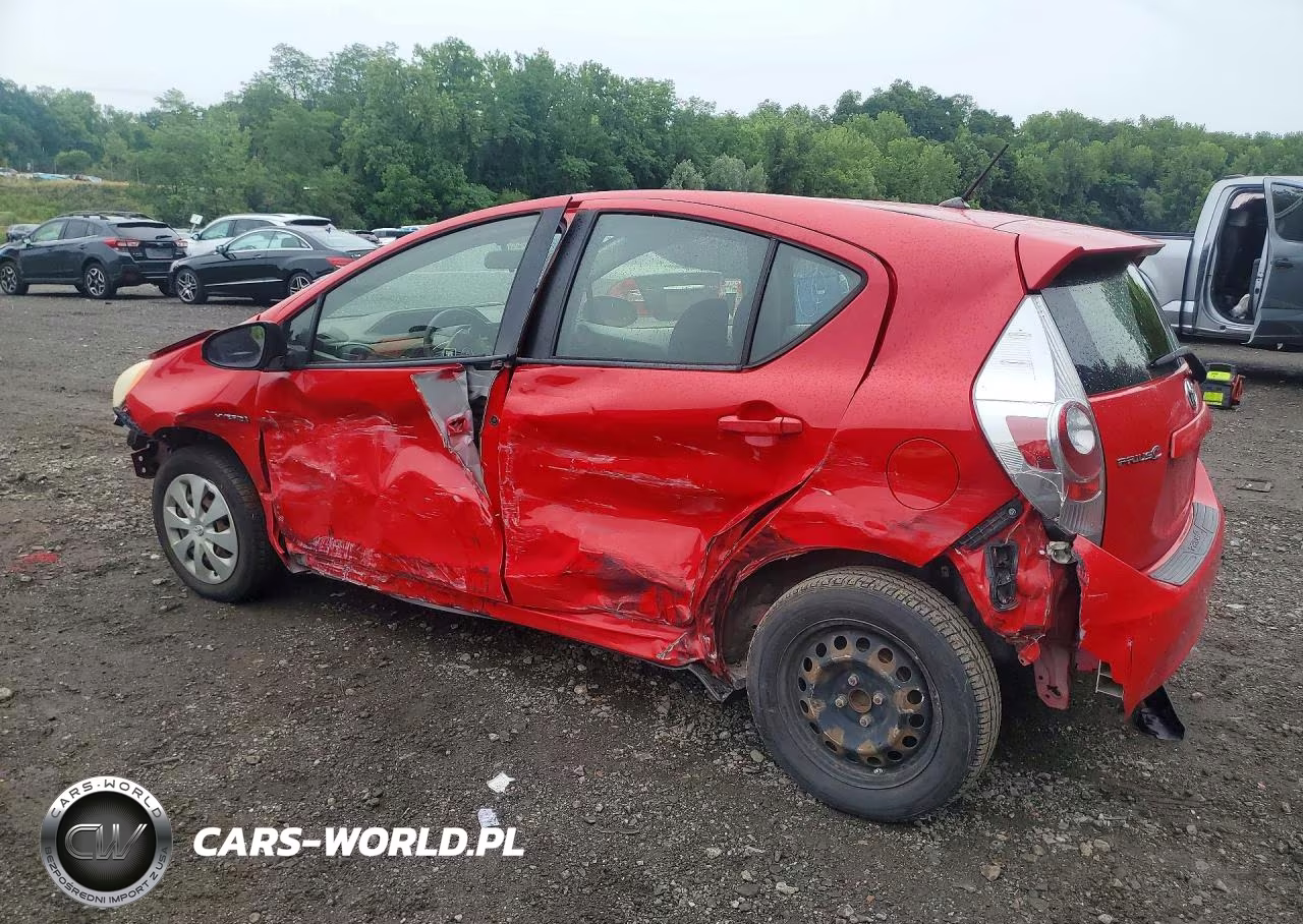 2013 Toyota Prius C Two VIN:JTDKDTB35D1040290 - 2