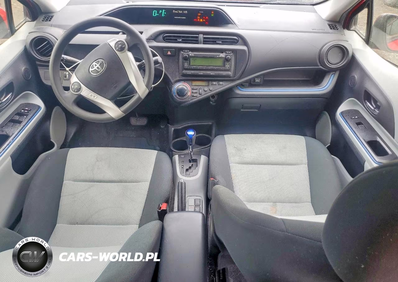 2013 Toyota Prius C Two VIN:JTDKDTB35D1040290 - 8